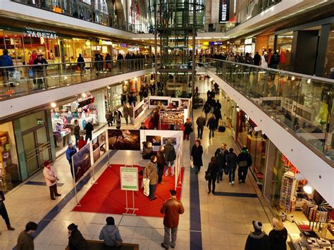 biggest outlet mall in the united states